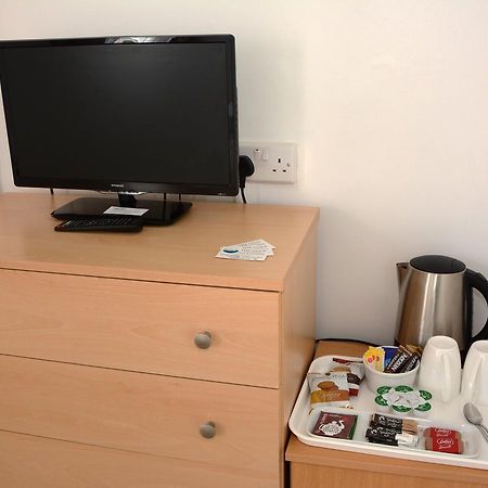 The Cove Guest House Ріл Екстер'єр фото